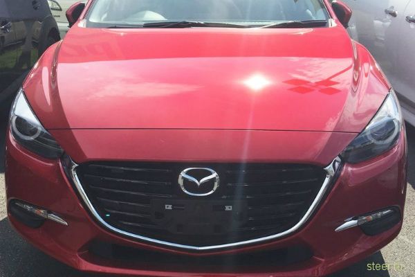 Первые фото обновленной Mazda3