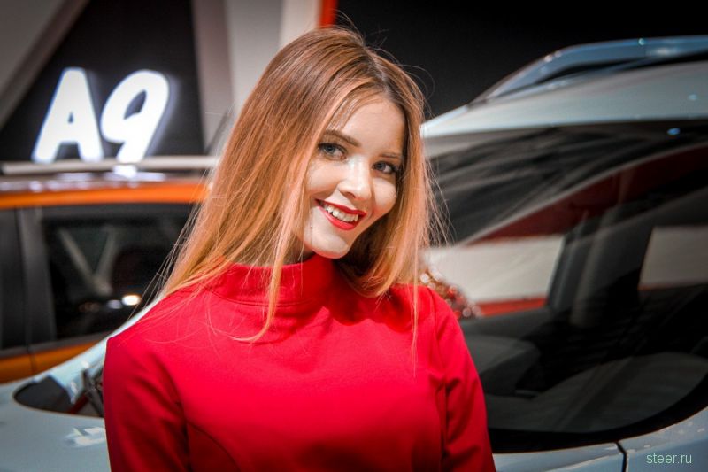 Девушки Московского автосалона 2016