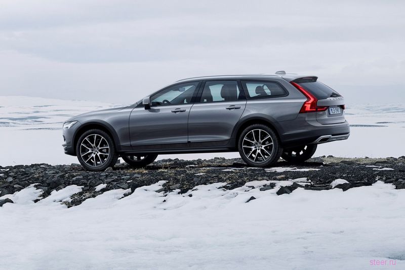 Volvo представила новый универсал V90 Cross Country