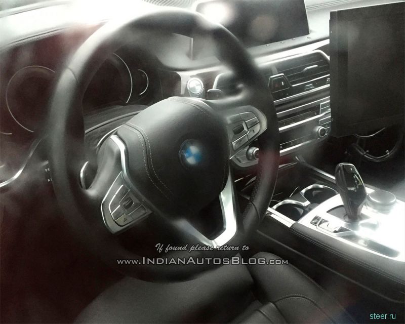 Первые фото салона новой BMW 5-Series