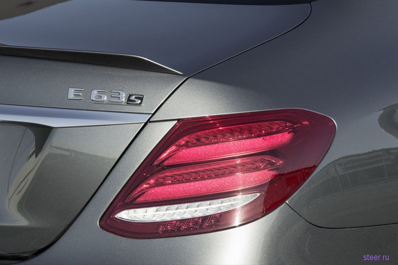 Новый Mercedes E 63 AMG представлен официально