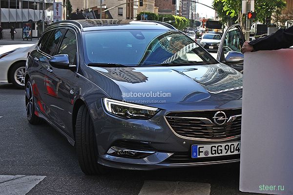 Первые фото нового Opel Insignia