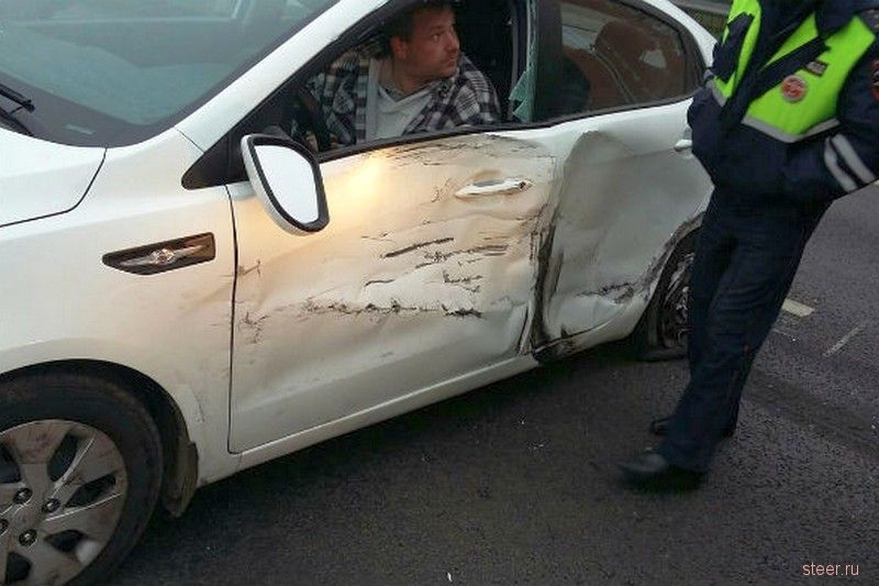 Череповецкий дальнобойщик прославился в Москве, протаранив фурой автомобиль автохама