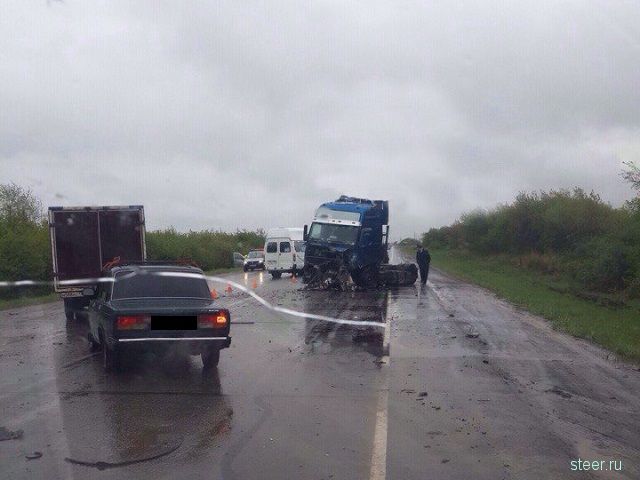 Водителю ВАЗа оторвало голову в ужасной аварии в Челябинской области