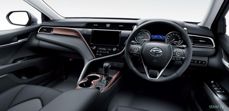 Daihatsu Altis 2018: точная копия новой Toyota Camry 