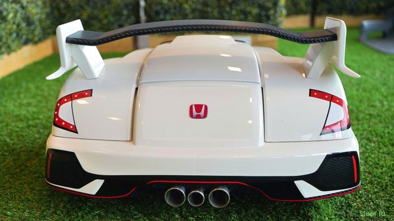 Honda выпустила газонокосилку Type R на самоуправлении