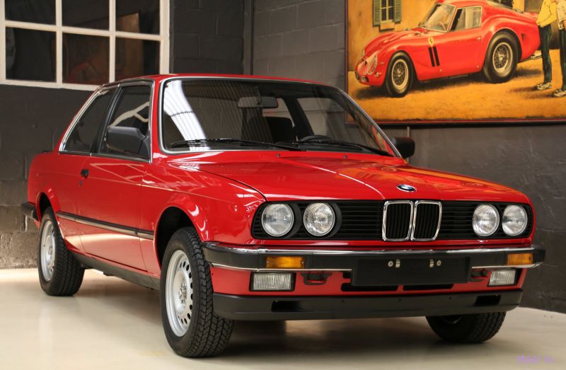 В Бельгии продают новый BMW 1985 года