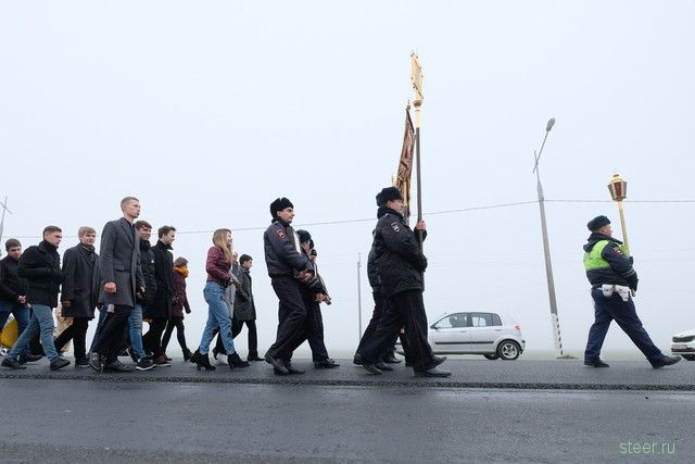 Реакция людей на крестный ход гаишников на аварийном участке автодороги «Темрюк–Краснодар»