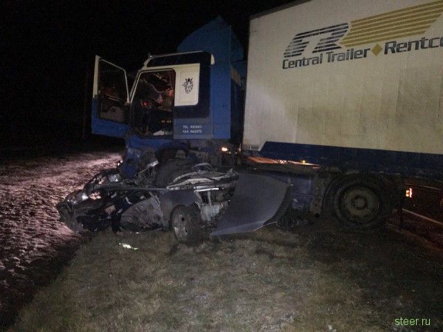Смертельное ДТП в Орловской области : Mitsubishi Lancer на скорости 140 км/ч протаранил фуру Scania, 3 человека погибли