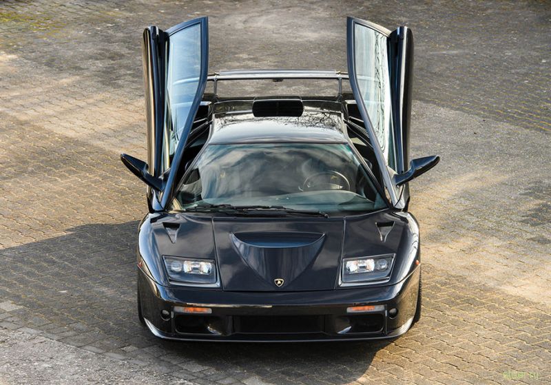 Lamborghini Diablo почти без пробега пустят с молотка