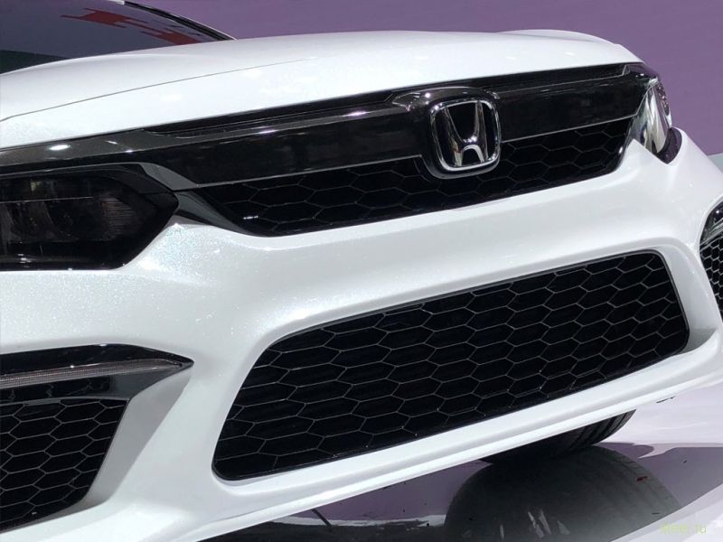 Honda представила прототип нового Inspire
