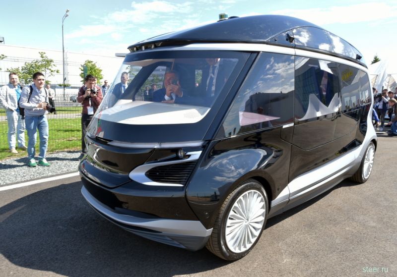 Представлен беспилотный микроавтобус «КАМАЗ»