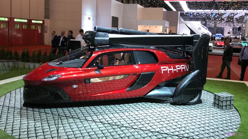 Летающий автомобиль PAL-V Liberty будут продавать за 37 млн рублей