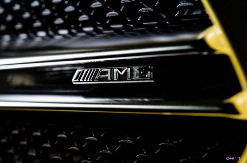 Первые фото самой доступной модели Mercedes-AMG хэтчбека Mercedes-AMG A35