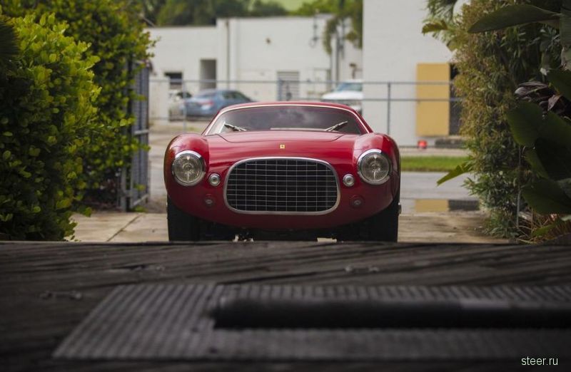 Мексиканец потратил более 50 лет на постройку уникального Ferrari