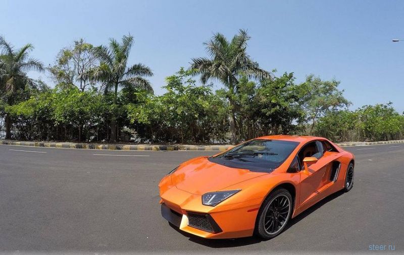 В Индии сделали из Honda Accord реплику Lamborghini Aventador.