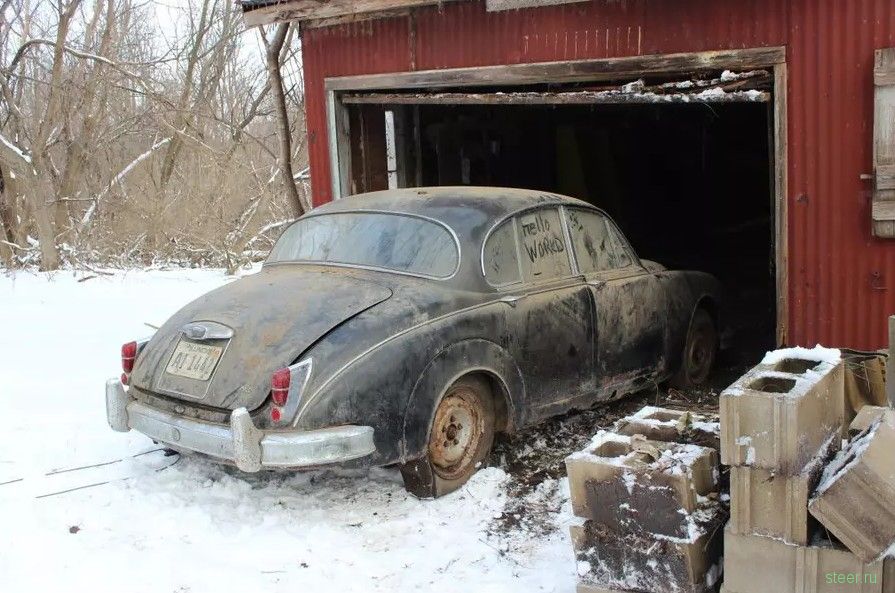 На заброшенной ферме нашли старый Jaguar, про который забыли на 36 лет