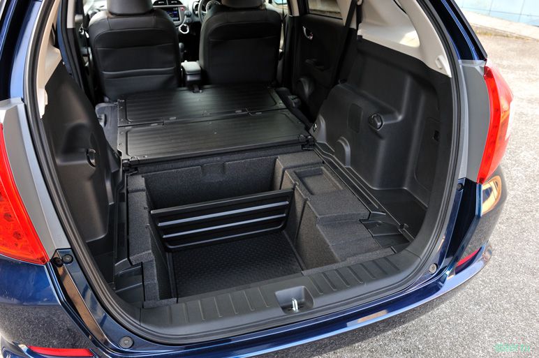 Honda Fit Shuttle дебютировал, но только на фотографиях (фото)