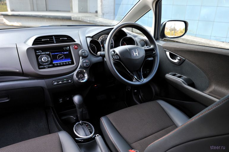 Honda Fit Shuttle дебютировал, но только на фотографиях (фото)