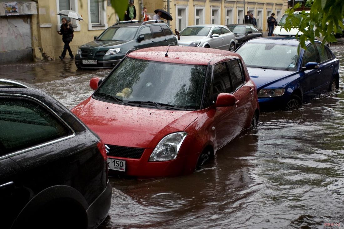 Москва, Хохловский переулок, три часа дня: после дождичка в четверг.