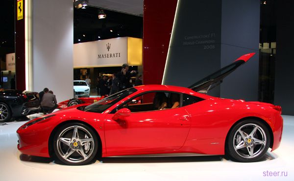 Новая Ferrari 458 Italia: мощь и сексуальность (фото)
