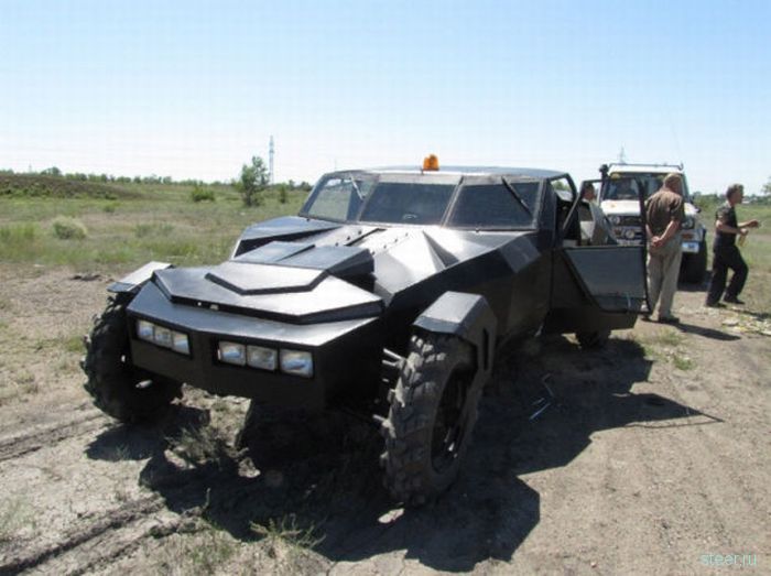 Черный ворон - самодельный казахский автомобиль (фото)