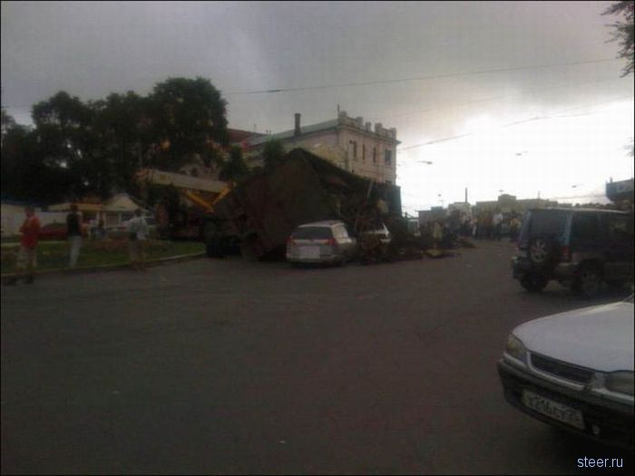 Под грудой метала (фото)