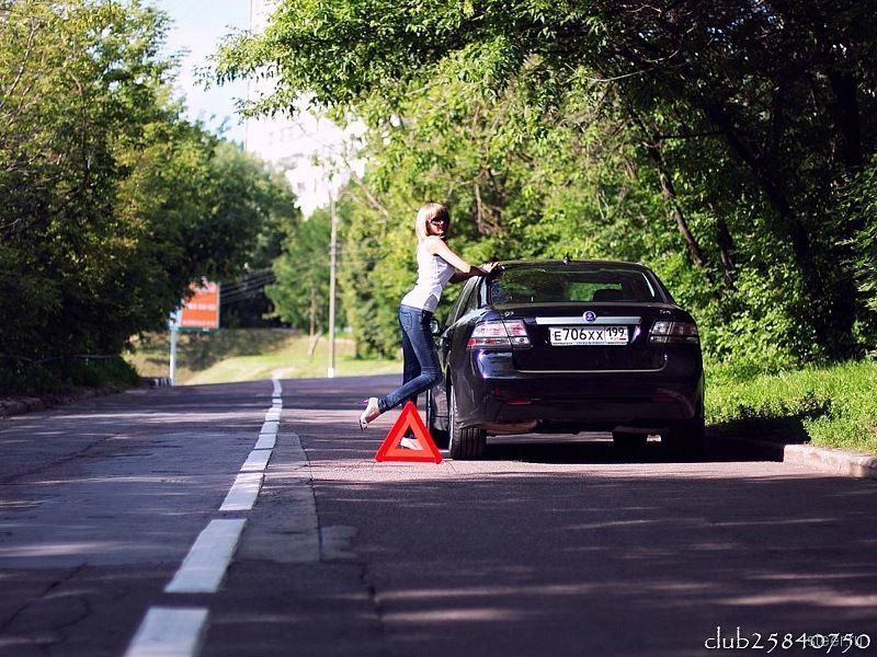Российские красавицы и автомобили (фото)
