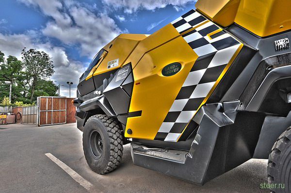 Land Rover образца 2139 года (фото)