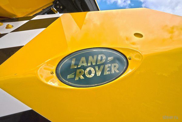 Land Rover образца 2139 года (фото)