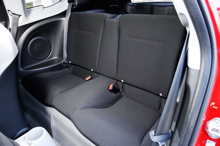 Mugen представил тюнинг для гибрида Honda CR-Z (фото)