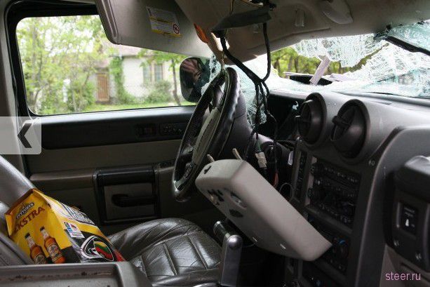 Пьяная женщина превратила Hummer H2 в груду металла (фото)