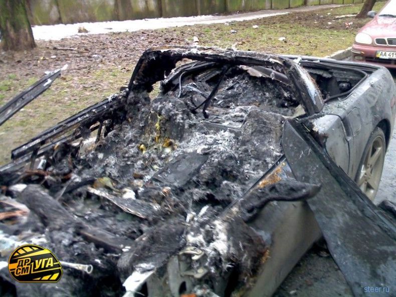 Сгоревший Corvette: случайность или результат зависти