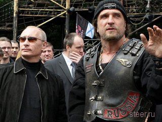 Путин приехал на слет байкеров на «Харлее» (фото и видео)