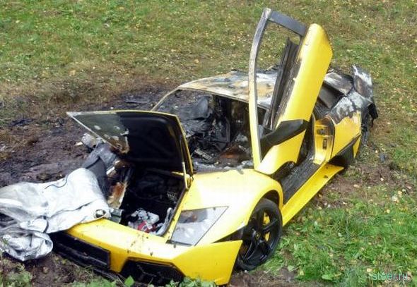 Авария с участием Lamborghini и Chevrolet (фото)  