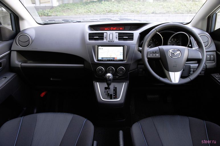 Новое поколение Mazda Premacy дебютировало в Японии (фото).