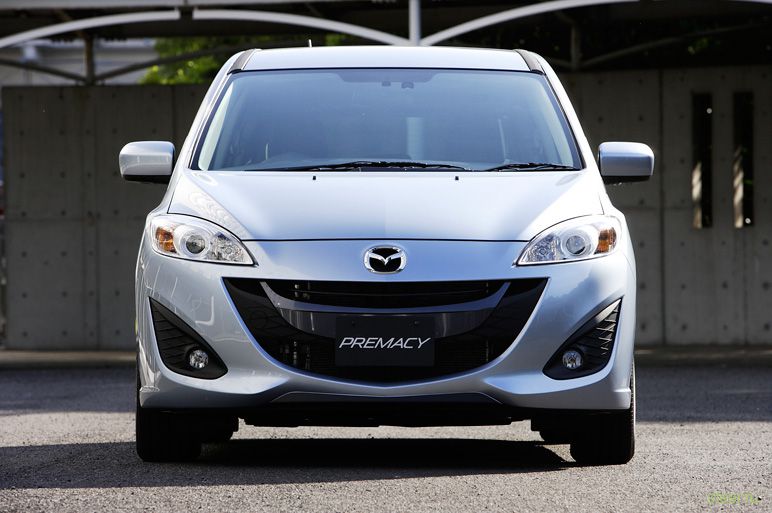 Новое поколение Mazda Premacy дебютировало в Японии (фото).