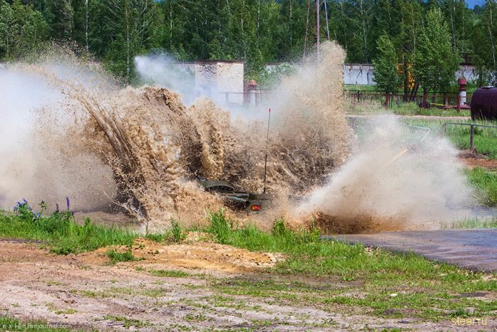 Автопром, за который не стыдно. Завод по производству военной техники (фото)