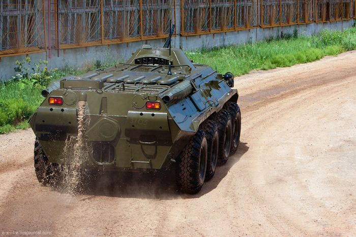 Автопром, за который не стыдно. Завод по производству военной техники (фото)