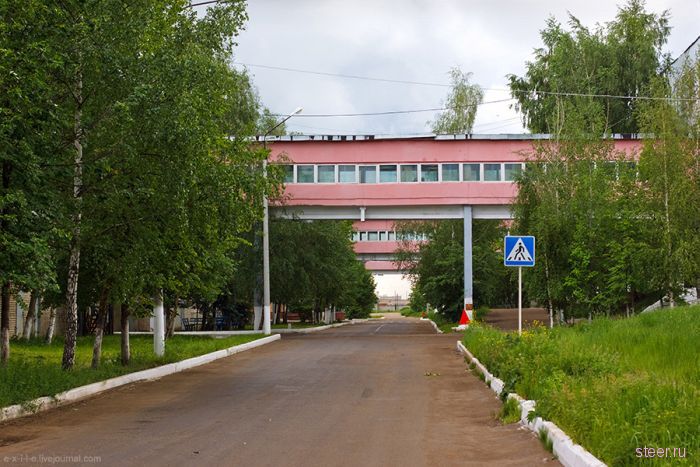 Автопром, за который не стыдно. Завод по производству военной техники (фото)