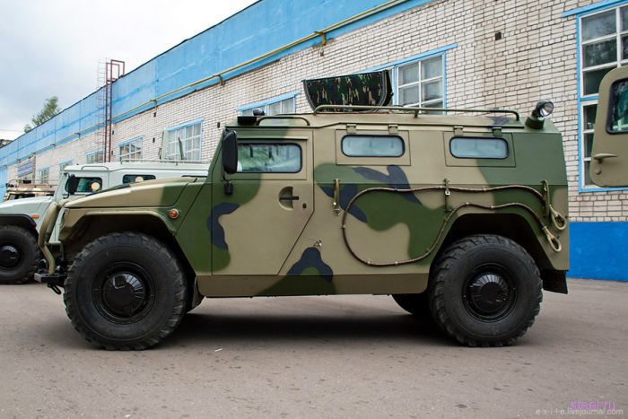 Автопром, за который не стыдно. Завод по производству военной техники (фото)