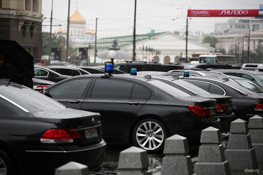Затонированная власть (фото)