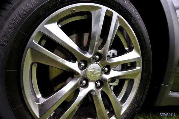 Кроссовер Subaru Impreza XV вышел на рынок Японии (фото)
