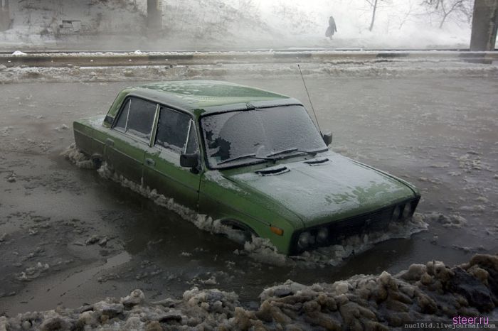 Зимние потопы в Екатеринбурге (фото)