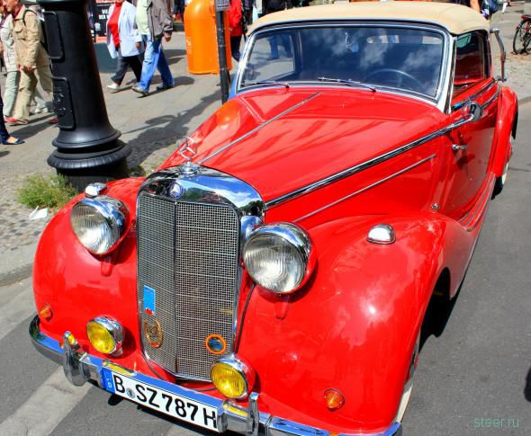 Автомобилю 125 лет: выставка в Берлине (фото)