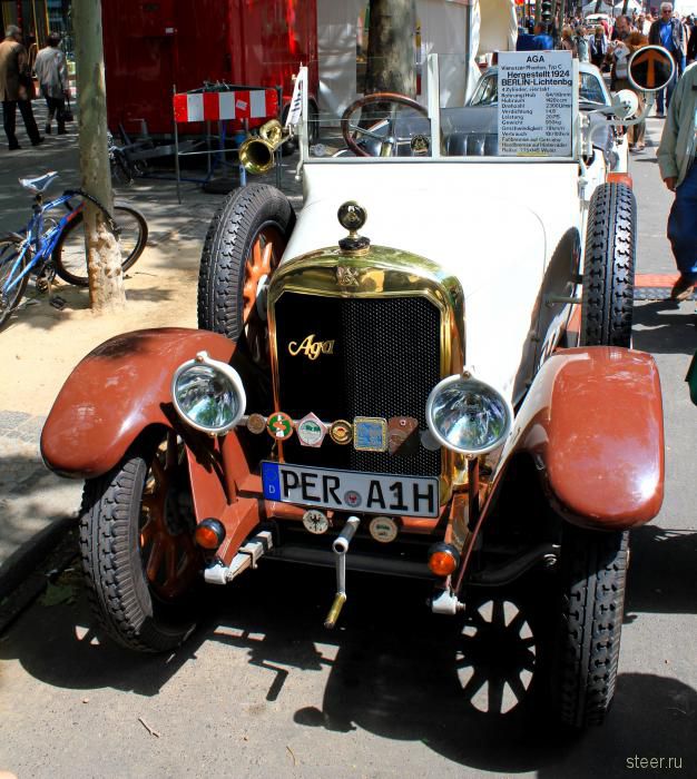 Автомобилю 125 лет: выставка в Берлине (фото)