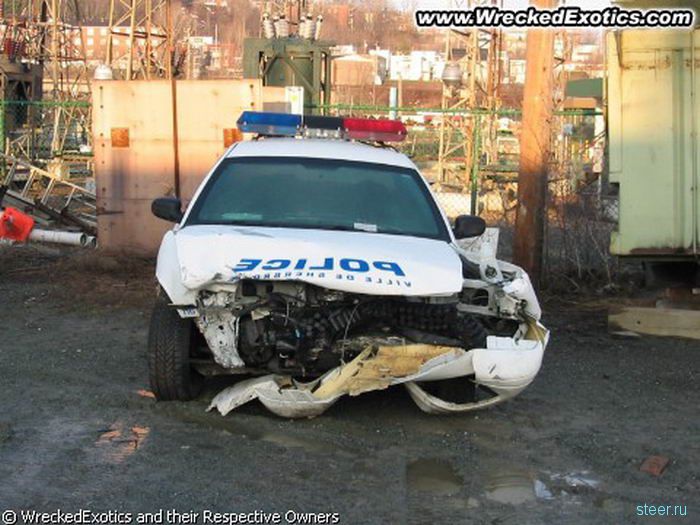 И на старуху бывает... Разбитые полицейские автомобили  (фото)